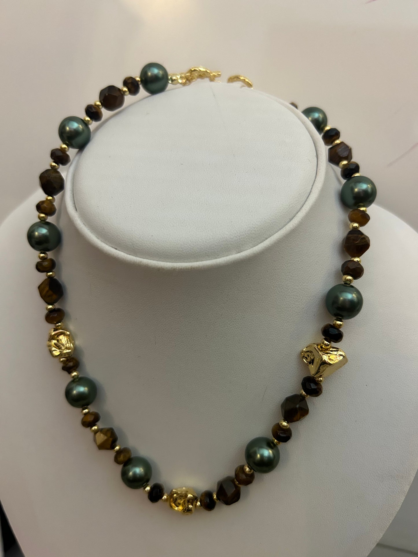 Designer Premium party wear necklace with Healing stones